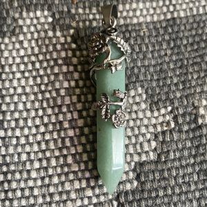 Genuine crystal pendent